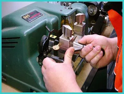 Advanced Locksmith Service Pittsburgh, PA 412-595-9429 - 18-key-making